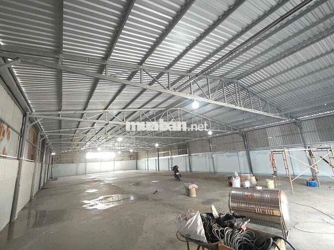 cần cho thuê gấp kho xưởng 800m2 mới tinh tươm
