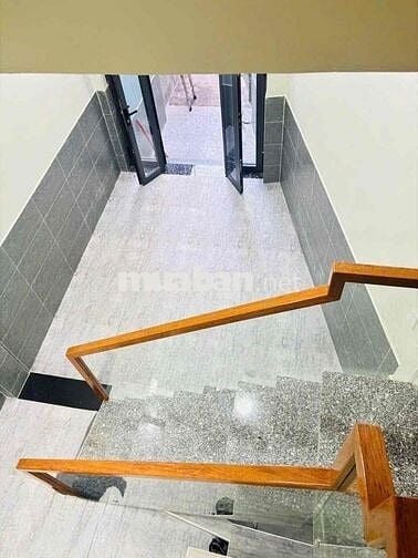 Cho Thuê Nhà Mới Xây-Chiếc Luoc-Bình Tân