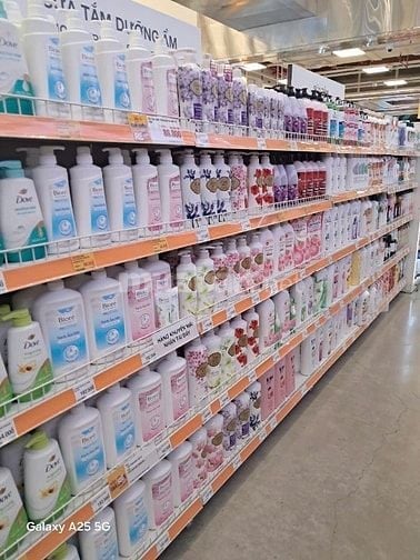 TUYỂN NHÂN VIÊN BÁN HÀNG LÀM THỜI VỤ, HÀNH CHÍNH LÂU DÀI 