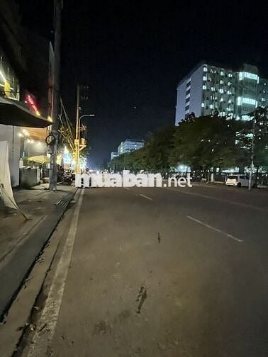 Mặt bằng kinh doanh, làm văn phòng công ty....