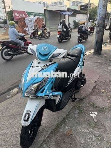 Yamaha Luvias Fi Xanh trắng