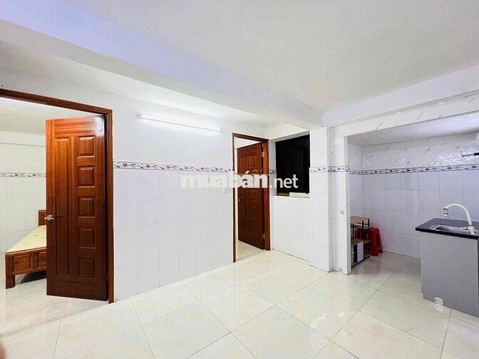 CĂN HỘ 2P NGỦ,1P KHÁCH,RỘNG 40m2,SẴN NỘI THẤT-SẴN NỘI THẤT CƠ BẢN