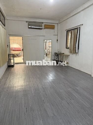 Cho thuê phòng trọ 30m2, có toilet riêng, giờ giấc tự do.