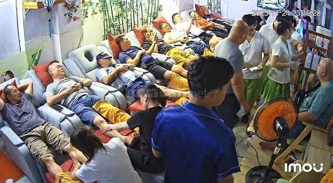 Cần tuyển gấp do lượng khách đông đột ngột 