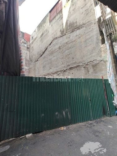 Phạm Văn Đồng – Cầu Giấy – 57 M2 – Đất – MT 5.8M – Giá 12.7 Tỷ. 