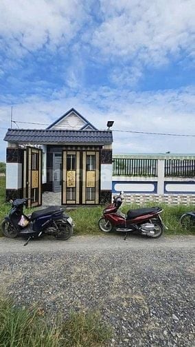 🌻 Chính chủ gửi căn nhà cấp 4 xã Rạch Kiến - SHR