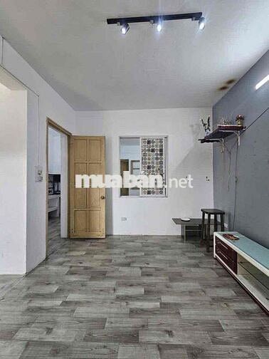 Bán nhà tập thể phố Lương Khánh Thiện nguyên bản sổ to thoáng mát 50m