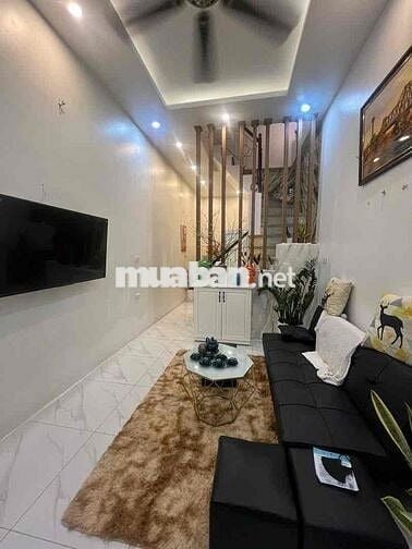 BÁN NHÀ NHÂN HOÀ – NGÕ THÔNG – 10M RA Ô TÔ TRÁNH - FULL NỘI THẤT