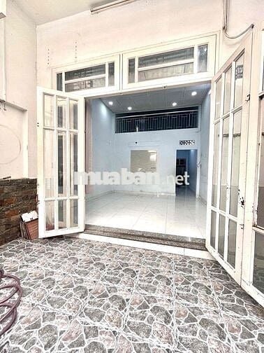 CHO THUÊ NHÀ NGUYÊN CĂN 2PN 2WC 80m2 NHÀ TRỐNG TẠI LÊ ĐỨC THỌ P15