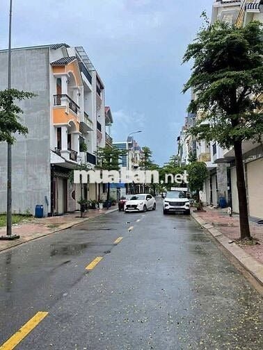 Chủ Ngộp - Gửi em Bán Gấp căn nhà Ở Lái Thiêu - 1,25Tỷ/60m2 - SHR