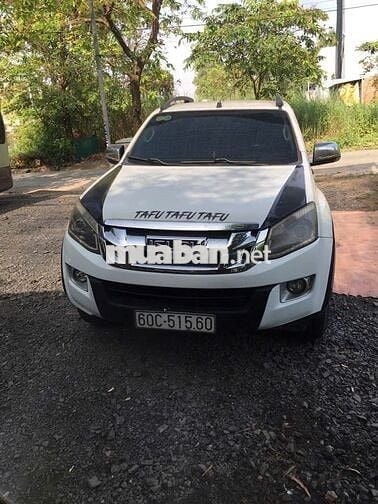 Isuzu D-Max Trắng Số sàn 5 chỗ
