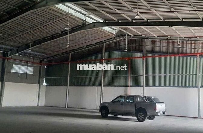 Cho thuê kho xưởng Quận 7 PCCC nước tự động DT 1100m2 xe cont 24/7