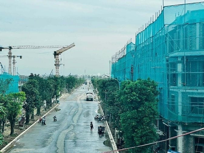 Bán nhà mặt phố đại lộ ban mai kinh doanh đông đúc