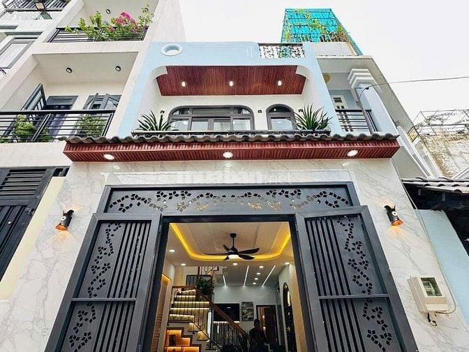 Định cư nước ngoài bán gấp nhà 64m2 Nguyễn Văn Quá, Q12. Sổ hồng riêng