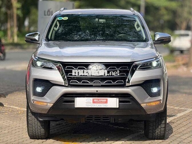 Fortuner 2.4 (AT) 2023, odo 15.000km