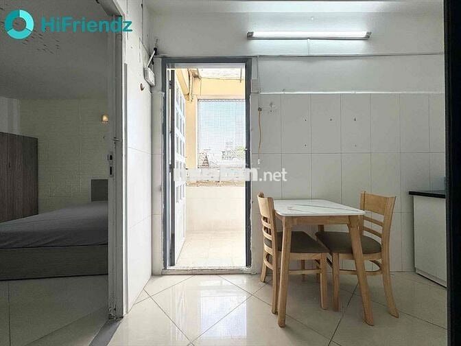 🏡CĂN HỘ 1PN BAN CÔNG FULL NT, THANG MÁY, GẦN ĐẠI HỌC KINH TẾ Q10