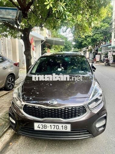 Kia Rondo 2.0GMT đời 2017 chuẩn xe gia đình.
