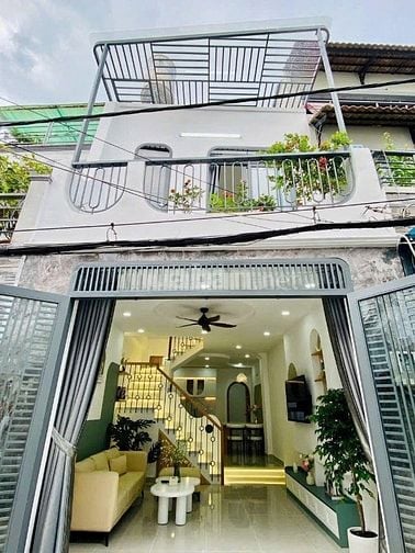 Cần xoay vốn bán gấp nhà Nguyễn Công Hoan,Phú Nhuận,(60m2), chỉ 2tỷ360