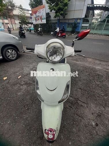 Xe máy màu Trắng