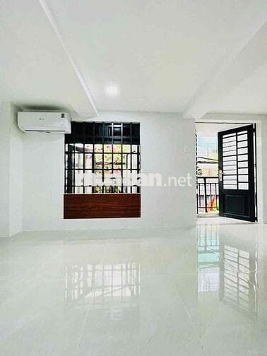 phòng mới xây, không chung chủ, giờ giấc tự do