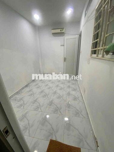 em cần pass phòng trọ mới, do chuyển công tác đi xa SG nên cần pass