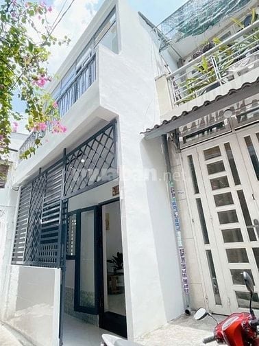 Bán nhà hẻm 1 sẹc đường Vũ Tùng, P2, Bình Thạnh. Xây 2 tầng, sổ riêng