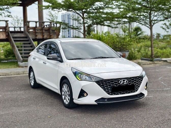 Hyundai Accent 2024 AT màu trắng