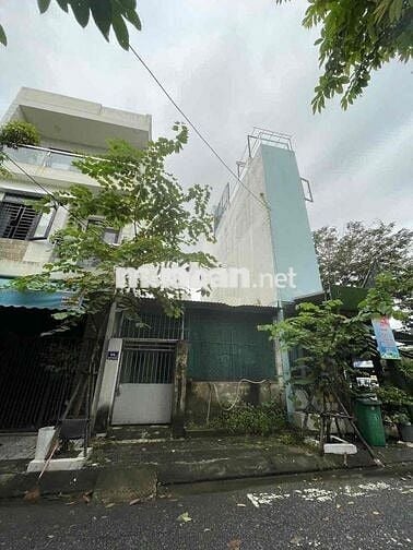 Bán nhà mặt tiền Nguyễn Thanh Năm