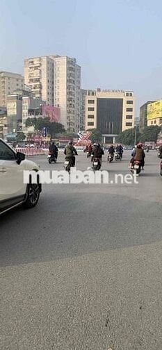 Khu Vip ! TT Phương Mai Lô góc 3 mặt thoáng - DT 115m2 - Ô Tô đỗ