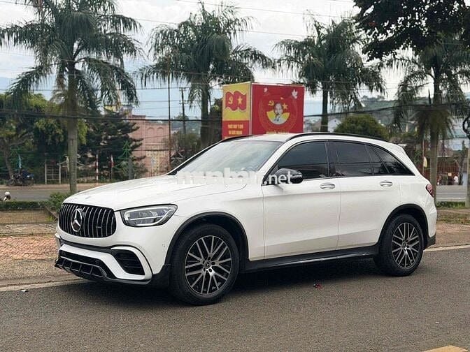 Mercedes Benz GLC Class 2022 - 45000 km
