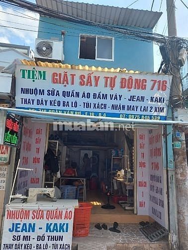 Bán Nhà mặt tiền 716 Đoàn Văn Bơ, phường 16, Quận 4, giá 5,9 tỷ