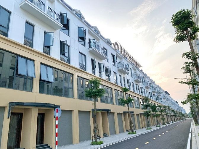 Dãy Nhà Phố Liền Kề Sở Hữu Ngay Chỉ Với Hơn 1 Tỷ