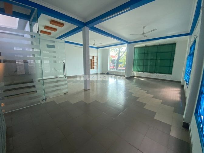 Bán nhà mới, đẹp, chính chủ và kinh doanh mọi ngành nghề