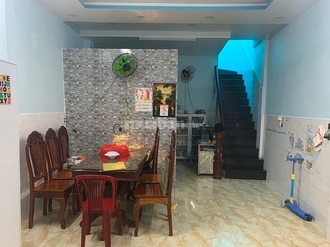 Nhà mt Trần Bá Giao 3.6x19 nở hậu 4.3m công nhận 60 m đúc 1L 3PN 2wc 