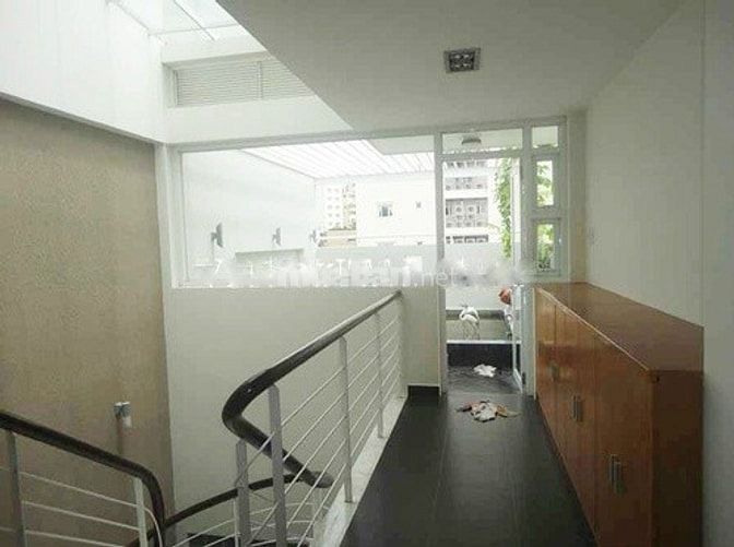 Nhà 04 phòng ngủ đường Lê Lai, quận 1, tiện nghi cao cấp và sang trọng 30692545 Nhà 04 phòng ngủ đường Lê Lai, quận 1, tiện nghi cao cấp và sang trọng