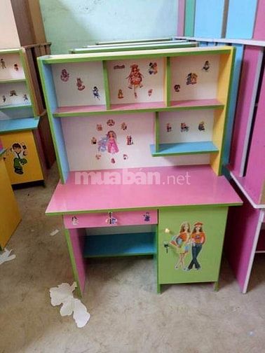 Bàn học được thiết kế đơn giản với ngăn bàn rộng 33154123 Bàn học được thiết kế đơn giản với ngăn bàn rộng