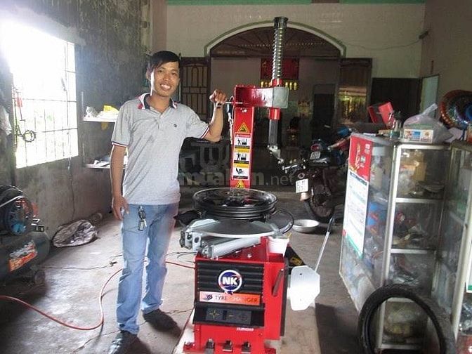 Máy tháo lốp xe tay ga, mở vỏ xe con NK318E, giao hàng tận nơi 37861449 Máy tháo lốp xe tay ga, mở vỏ xe con NK318E, giao hàng tận nơi