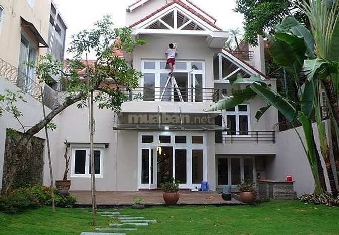 Cho thuê biệt thự sân vườn âu cơ tây hồ 38251739 Cho thuê biệt thự sân vườn âu cơ tây hồ