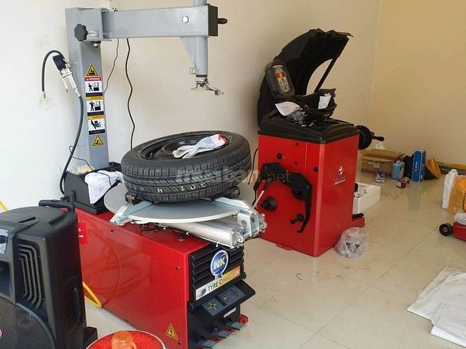 Máy tháo vỏ, ra vào lốp ô tô, xe du lịch NK324 - bảo hành 2 năm 39300103 Máy tháo vỏ, ra vào lốp ô tô, xe du lịch NK324 - bảo hành 2 năm