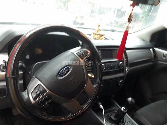 Bán gấp chiếc Ford Ranger XLT 2015 số sàn 2 cầu màu đen đẹp leng keng 39985347 Bán gấp chiếc Ford Ranger XLT 2015 số sàn 2 cầu màu đen đẹp leng keng