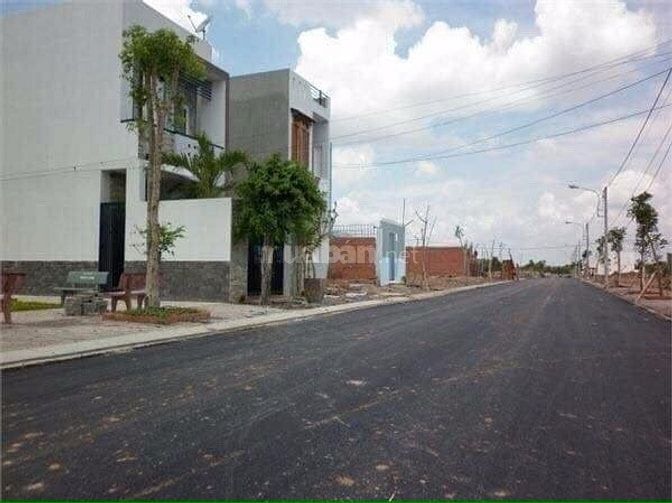Bán gấp nền đất thổ cư đường nhựa 16m-Đđ Khu CN BonChen. 40802019 Bán gấp nền đất thổ cư đường nhựa 16m-Đđ Khu CN BonChen.