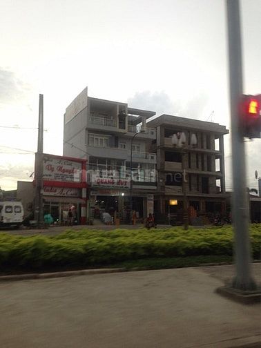 Bán gấp lô đất Tên Lửa II mặt tiền hồ sinh thái 15ha 40862001 Bán gấp lô đất Tên Lửa II mặt tiền hồ sinh thái 15ha