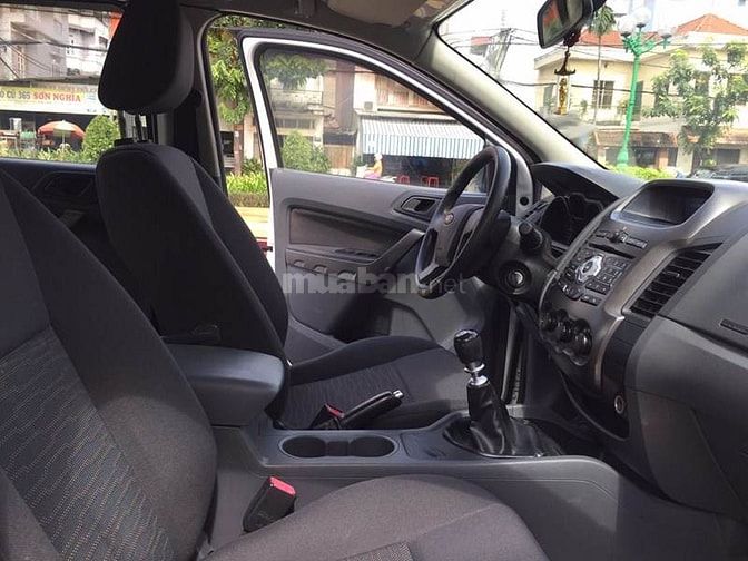 Nhà cần bán FORD RANGER 2013 trắng số sàn máy dầu nhập khẩu Thái Lan. 40923357 Nhà cần bán FORD RANGER 2013 trắng số sàn máy dầu nhập khẩu Thái Lan.