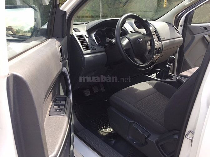 Nhà cần bán FORD RANGER 2013 trắng số sàn máy dầu nhập khẩu Thái Lan. 40923357 Nhà cần bán FORD RANGER 2013 trắng số sàn máy dầu nhập khẩu Thái Lan.