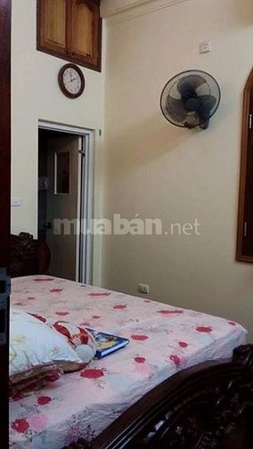 Bán nhà Hoàng Quốc Việt, 35m2, 5 tầng, MT 4,3m, 3,2 tỷ, 2 ngõ,Phố 100m 42185416 Bán nhà Hoàng Quốc Việt, 35m2, 5 tầng, MT 4,3m, 3,2 tỷ, 2 ngõ,Phố 100m