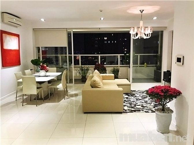 Cần hai người giúp việc nhà và giữ trẻ. Làm 2 nơi gần nhau 42961774 Cần hai người giúp việc nhà và giữ trẻ. Làm 2 nơi gần nhau