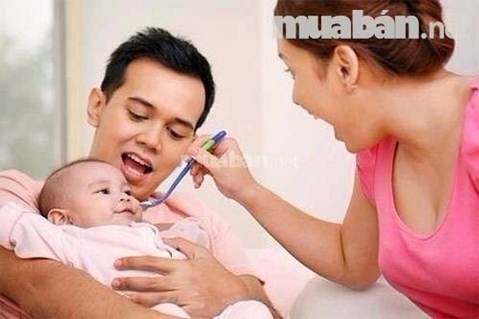 Cần hai người giúp việc nhà và giữ trẻ. Làm 2 nơi gần nhau 42952963 Cần hai người giúp việc nhà và giữ trẻ. Làm 2 nơi gần nhau