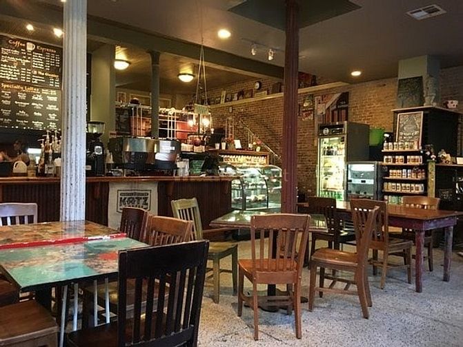 Sang nhượng ch thời trang MP Hàng Nón Dt 25m2; MT 3m, 250TR, thuê 25tr 43284316 Sang nhượng ch thời trang MP Hàng Nón Dt 25m2; MT 3m, 250TR, thuê 25tr