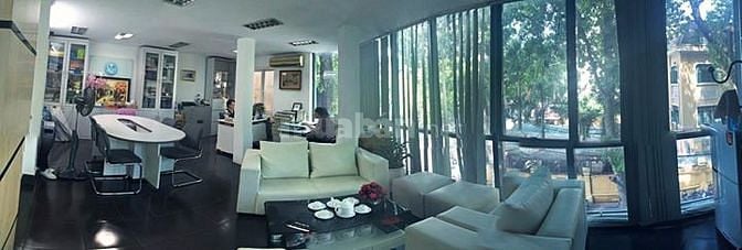 Văn phòng cho thuê tại Lý Nam Đế, DT 35m2 view cửa kính đẹp 43504297 Văn phòng cho thuê tại Lý Nam Đế, DT 35m2 view cửa kính đẹp
