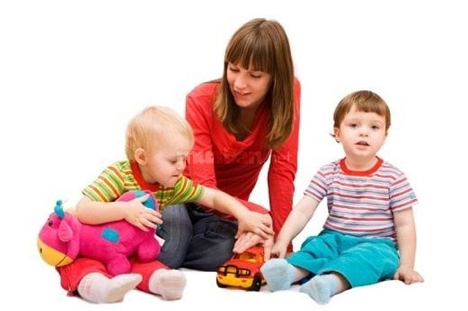 Cần tìm 1 người giữ trẻ 1 người giúp việc nhà 1 người chăm người già 43667981 Cần tìm 1 người giữ trẻ 1 người giúp việc nhà 1 người chăm người già